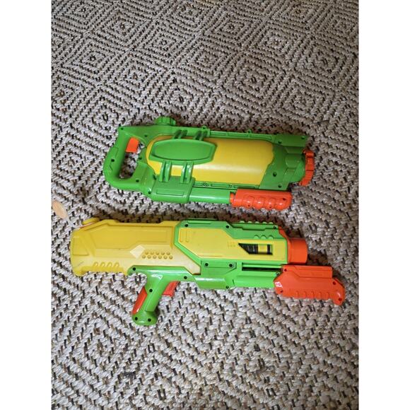 NEW Buzz Bee Toys Water Warriors Air Pressure Gun Water Blaster Outlaw - Picture 12 of 16